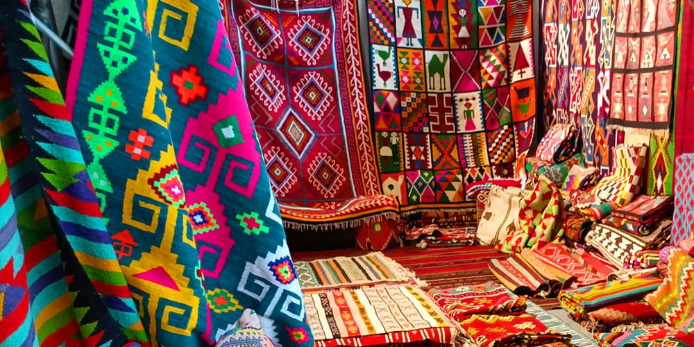 Tunisie Rug Tradition & Tunisian Rug Weaving – Blue Souk
